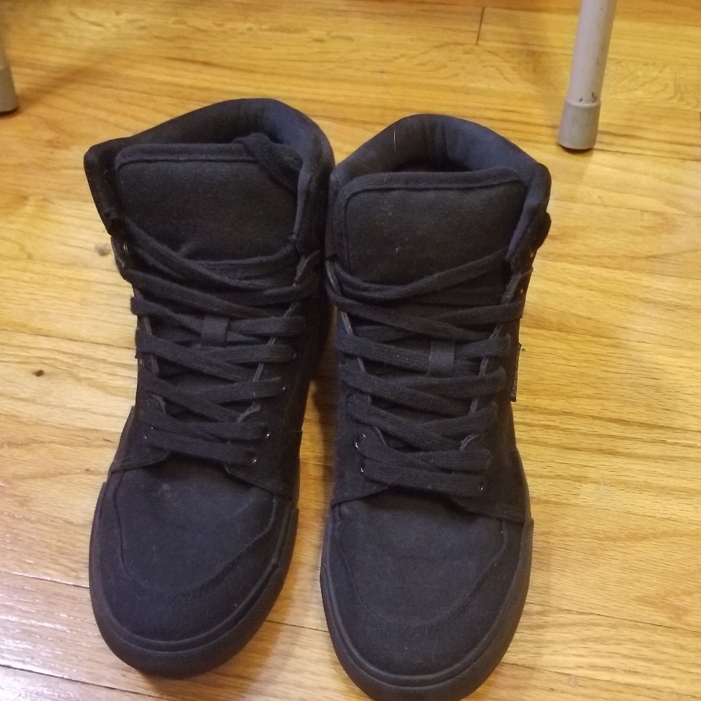 Air walks sneakers